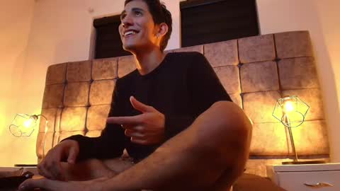 EmilioRiv   online show from January 18, 4:52 am