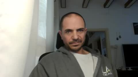 Ariel online show from January 9, 5:44 am