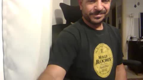 Ariel online show from October 28, 9:28 pm