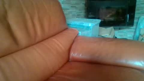 Snapshot of endearment115 chatting on December 9, 10:32 am endearment115 online show from December 9, 10:32 am