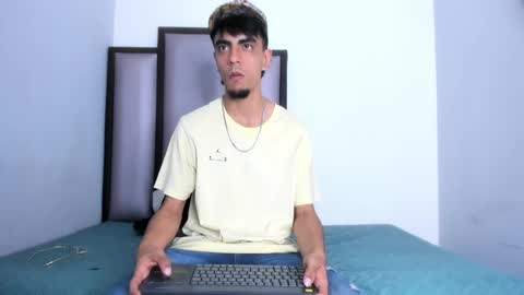 endrick_23 online show from April 7, 3:28 am