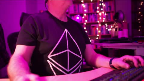 uk online show from April 3, 11:01 pm