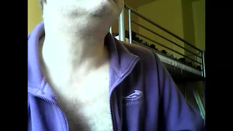 englishguysurrey online show from December 6, 10:05 am