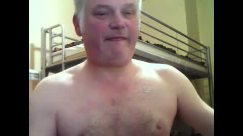 englishguysurrey online show from February 26, 10:29 pm