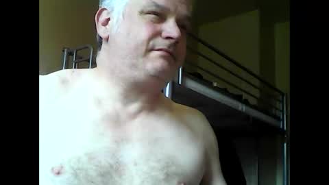 englishguysurrey online show from May 28, 7:28 am