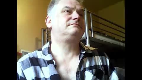 englishguysurrey online show from October 7, 8:07 am