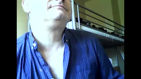 englishguysurrey online show from December 19, 11:50 am