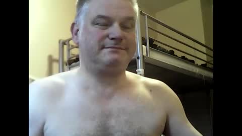 englishguysurrey online show from December 11, 9:10 am