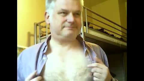 englishguysurrey online show from February 23, 3:47 pm