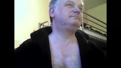 englishguysurrey online show from January 9, 8:13 am