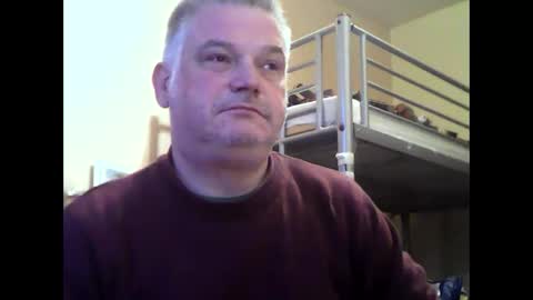 englishguysurrey online show from September 21, 5:40 am