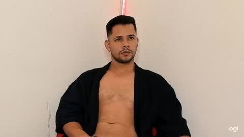 enmanuelgutierrez40 online show from January 16, 5:43 am