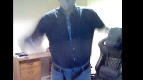 erasmus_d online show from November 2, 6:23 pm