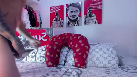 Tht BOSS Eren online show from December 22, 1:47 am