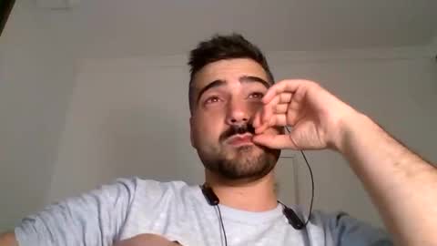 erian_3 online show from April 21, 9:32 pm