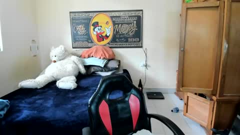 erick_de_rossee online show from July 3, 7:07 pm