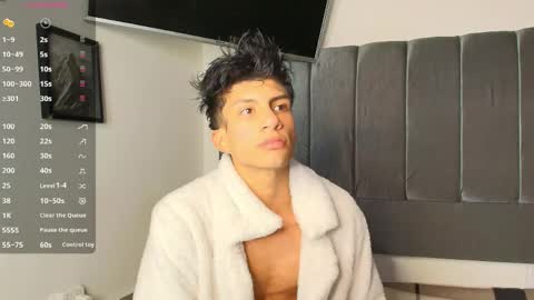 erick online show from April 20, 5:10 am