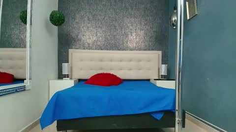   online show from December 15, 3:47 am