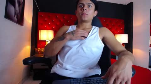 ERICK TORRES online show from January 6, 7:18 pm