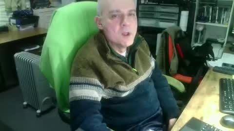 ernello online show from November 30, 10:01 pm