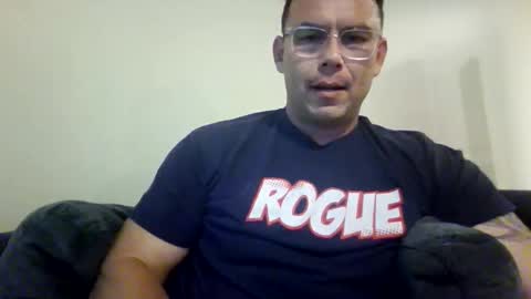 erock42 online show from June 2, 10:44 pm