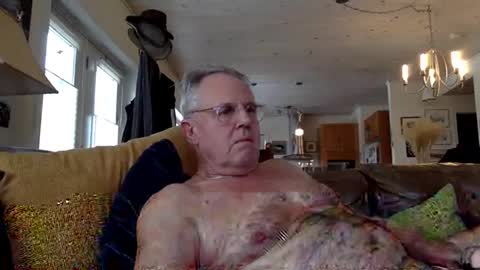 eros online show from December 11, 4:05 pm