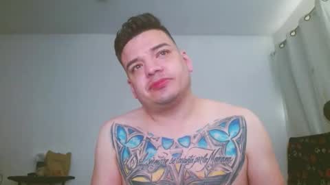 escodamus12 online show from January 5, 3:55 pm