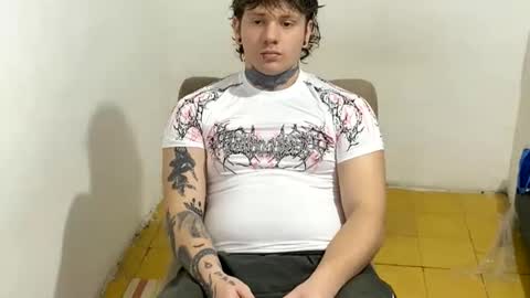 eskol212 online show from February 20, 1:57 am