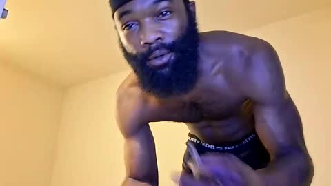 esmoovethegod online show from September 20, 6:52 pm