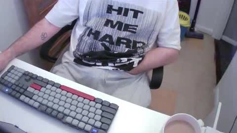 Morph online show from November 27, 8:23 pm