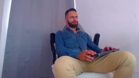 esteban online show from January 31, 5:10 pm