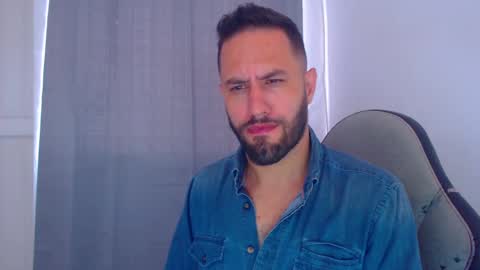 esteban online show from December 20, 6:02 pm