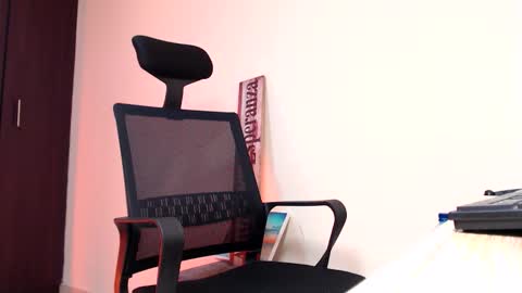 Esteban Fernandez online show from February 5, 7:48 am