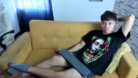 Esteban Rios online show from November 29, 1:24 pm