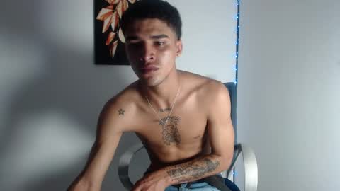 Esteban online show from March 29, 3:17 am