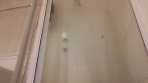 Snapshot of etextratestacle chatting on September 14, 6:32 pm ET online show from September 14, 6:32 pm