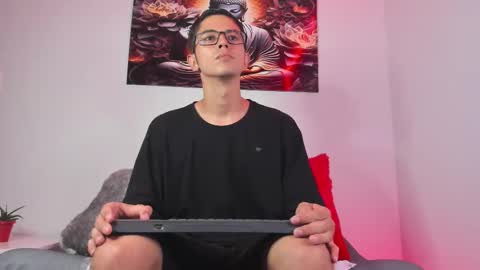 Snapshot of ethan_sai01 chatting on February 12, 11:51 pm ETHAN SAI online show from February 12, 11:51 pm