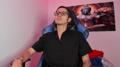 Snapshot of ethan_sai01 chatting on February 25, 6:09 pm ETHAN SAI online show from February 25, 6:09 pm