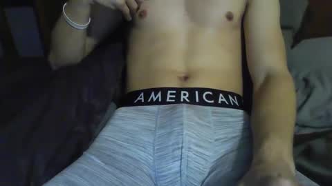 Snapshot of ethanbarrt69 chatting on January 6, 4:04 am Ethan online show from January 6, 4:04 am