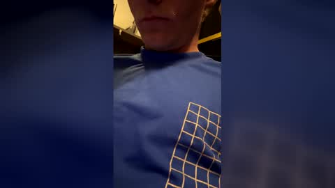 ethanbmx2001 online show from April 21, 8:15 pm