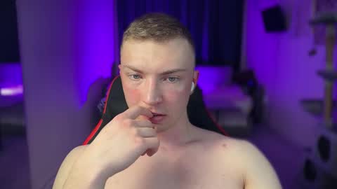 Iron online show from February 8, 10:58 pm