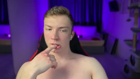 Iron online show from February 3, 7:08 pm