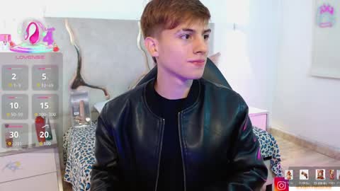 evan_tay online show from April 1, 3:19 am