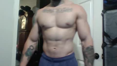 Snapshot of evancage chatting on October 27, 12:02 am evan cage online show from October 27, 12:02 am