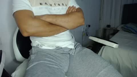 Evan online show from January 3, 8:10 am