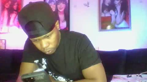 Snapshot of evanschris2048 chatting on March 8, 1:55 pm zayda foxxiity entertainment online show from March 8, 1:55 pm