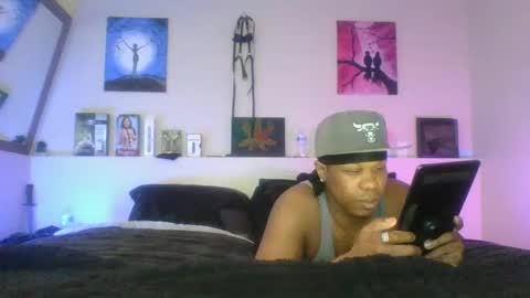 Snapshot of evanschris2048 chatting on March 7, 4:33 pm zayda foxxiity entertainment online show from March 7, 4:33 pm