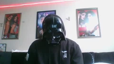 Snapshot of evanschris2048 chatting on March 3, 10:18 pm zayda foxxiity entertainment online show from March 3, 10:18 pm