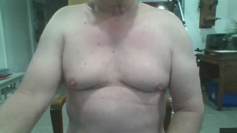 Snapshot of excitacbleguy9 chatting on December 26, 10:31 pm was excitablyguy hacked online show from December 26, 10:31 pm