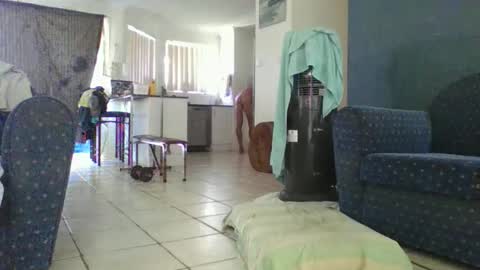 exhibitionnude online show from January 8, 10:04 pm